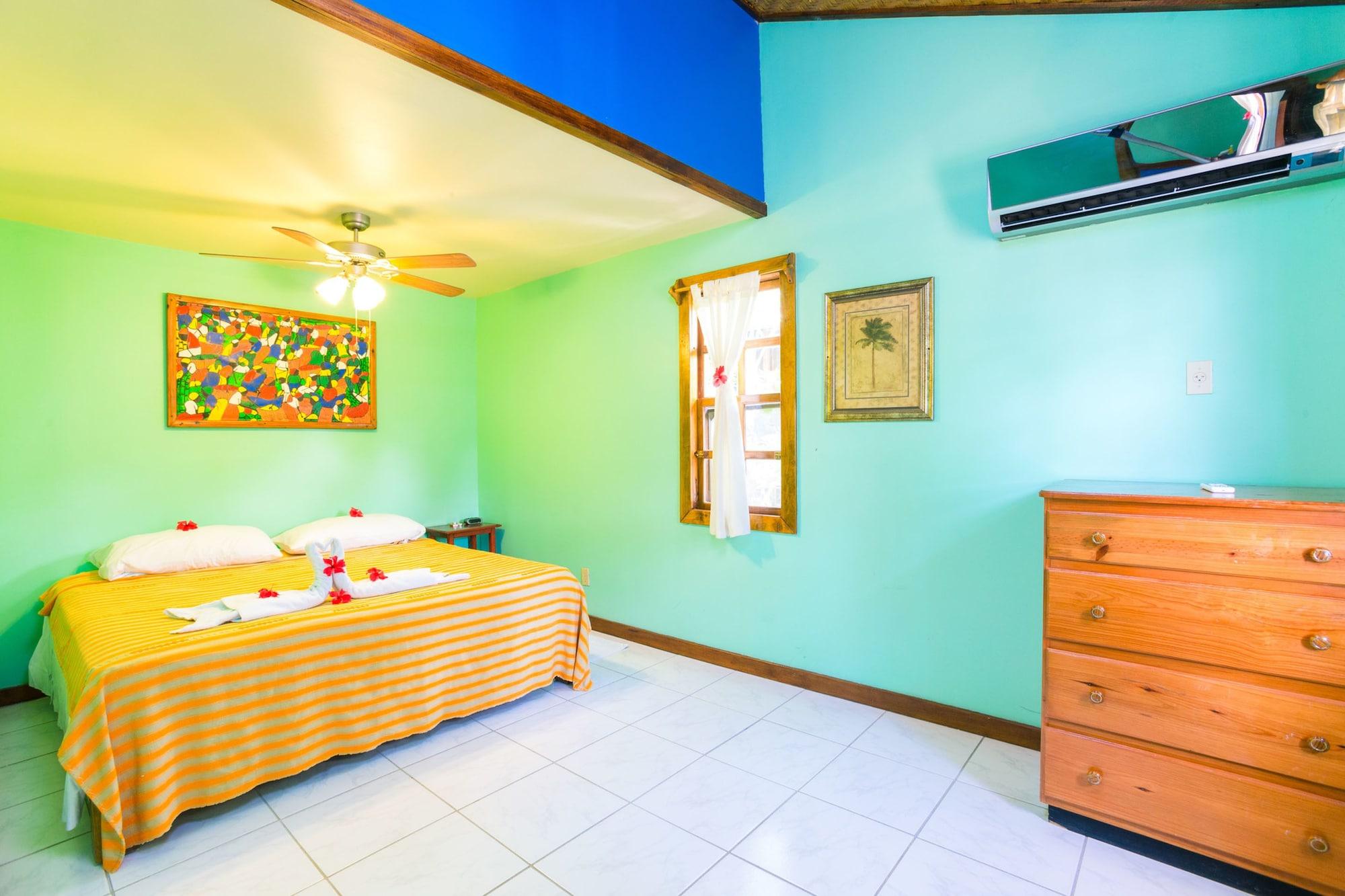 Bananarama Dive & Beach Resort West Bay Esterno foto