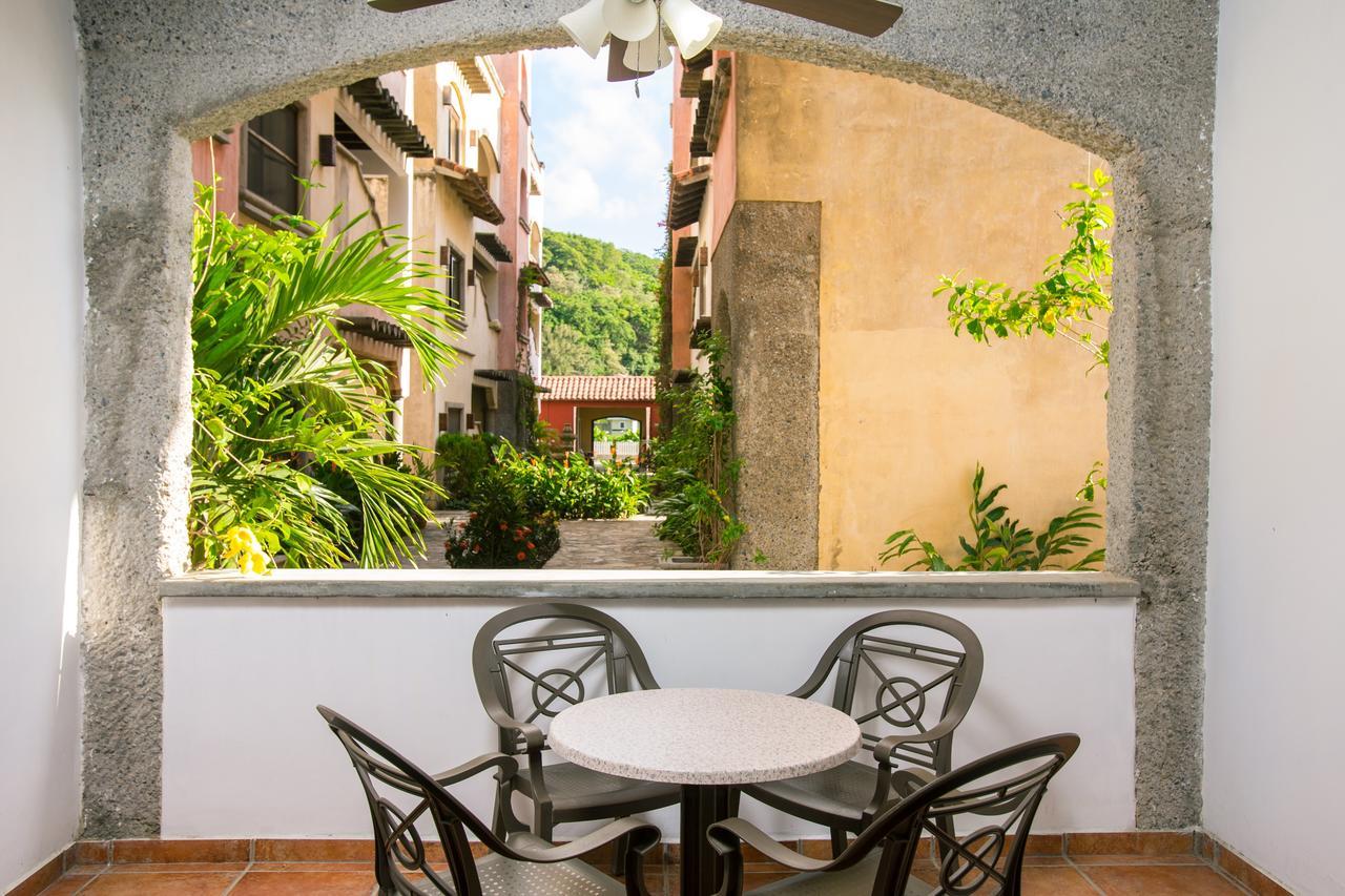 Bananarama Dive & Beach Resort West Bay Esterno foto